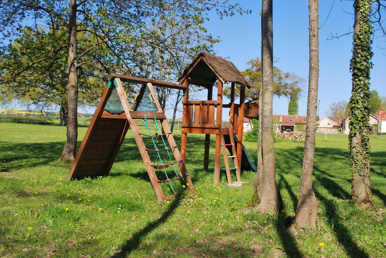 Domaine Les Gandins Bed & Breakfast Saint-Germain-de-Salles Exterior foto