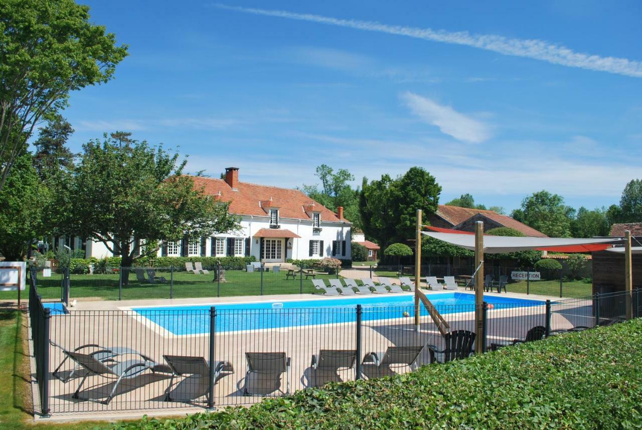 Domaine Les Gandins Bed & Breakfast Saint-Germain-de-Salles Exterior foto